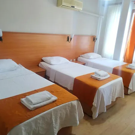 Ξενοδοχείο Yalcin Çeşme