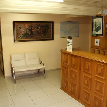 亚尔钦酒店 酒店 Çeşme