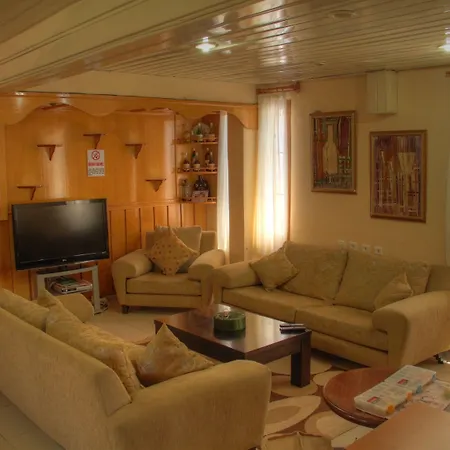 Yalcin Ξενοδοχείο Çeşme