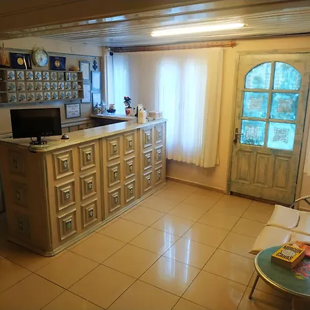 Ξενοδοχείο Yalcin 2*